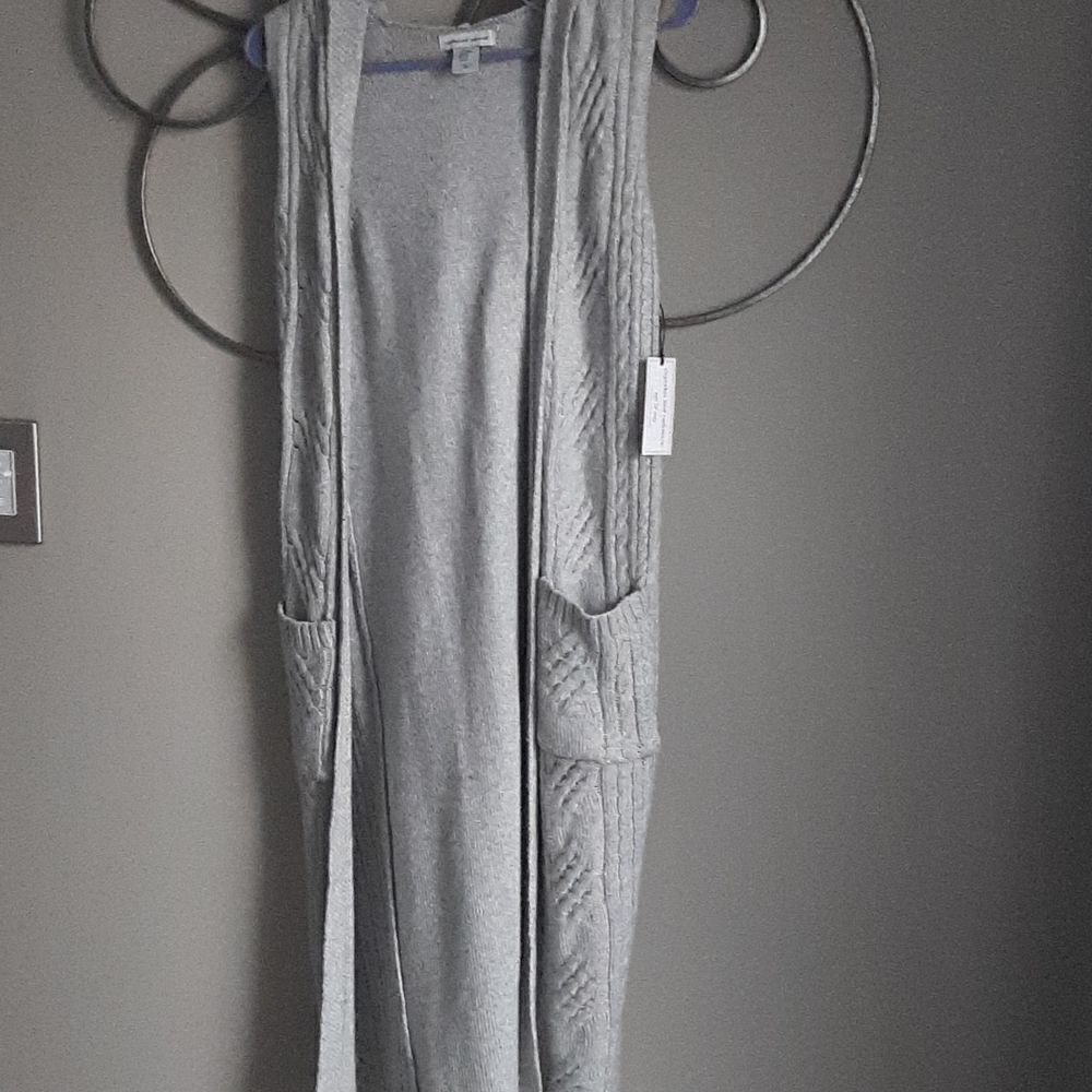 NWT Cupcakes & Cashmere long, hooded, fringe vest